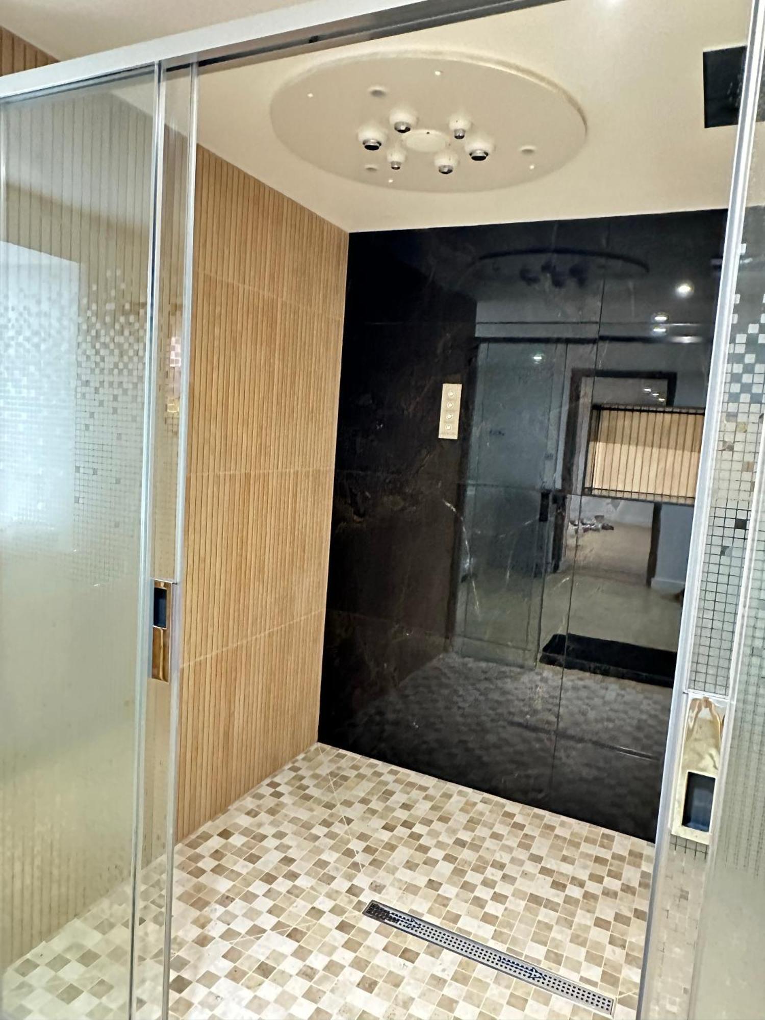 Eden De Roques Bed & Breakfast กัสทร์ ภายนอก รูปภาพ