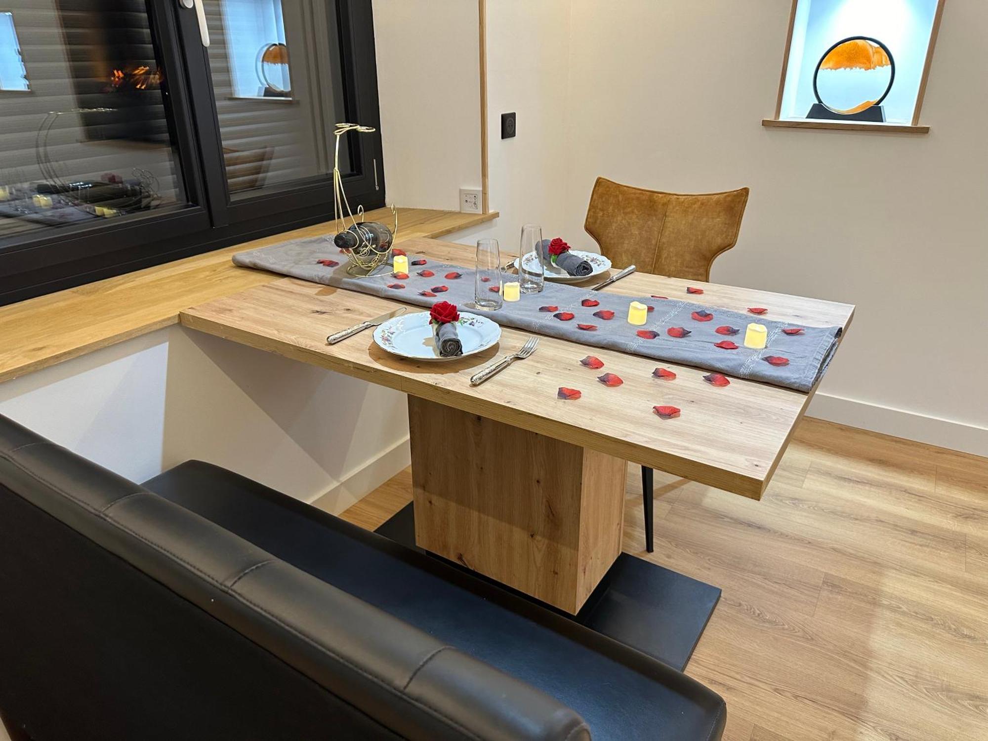 Eden De Roques Bed & Breakfast กัสทร์ ภายนอก รูปภาพ